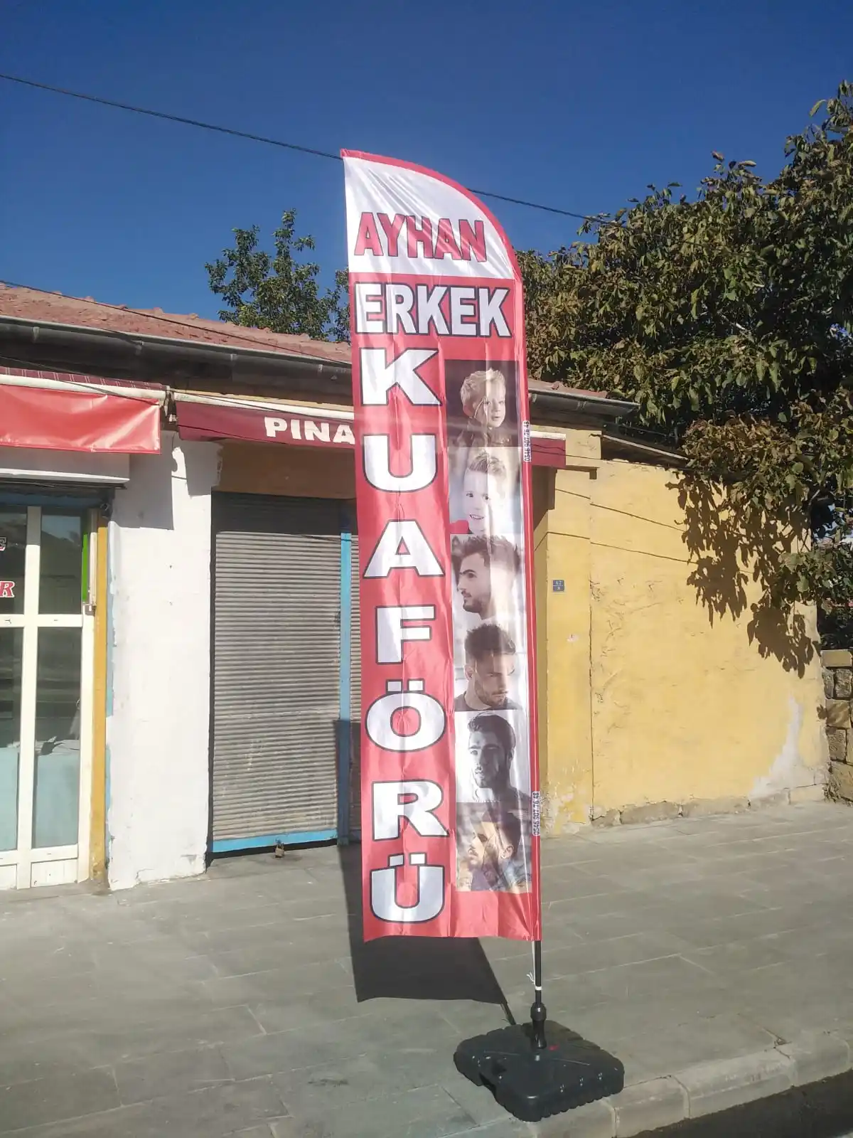 Erkek Kuaförü Olta Bayrağı-15