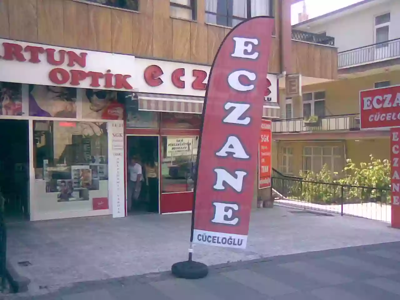 Eczane Olta Bayrak Örnekleri